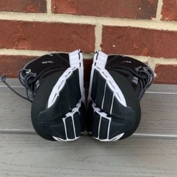 On Cloud Running Black and White Sneakers, Size W7.5 - Picture 8 of 16